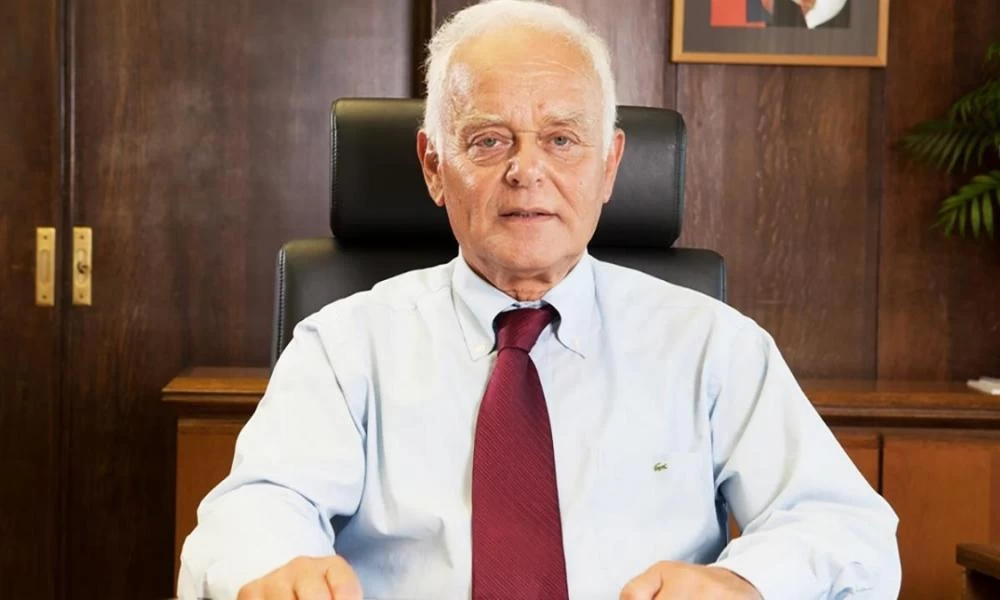 Μανιτάκης: Συνταγματικά δικαιολογημένα τα μέτρα για τους ανεμβολίαστους